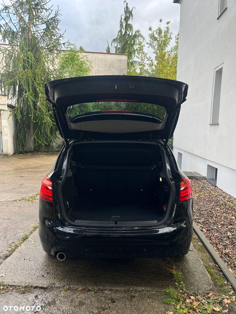 BMW Seria 2 218i - 11