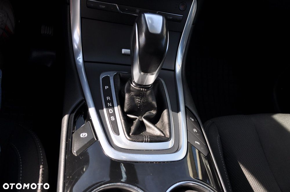 Ford S-Max - 14