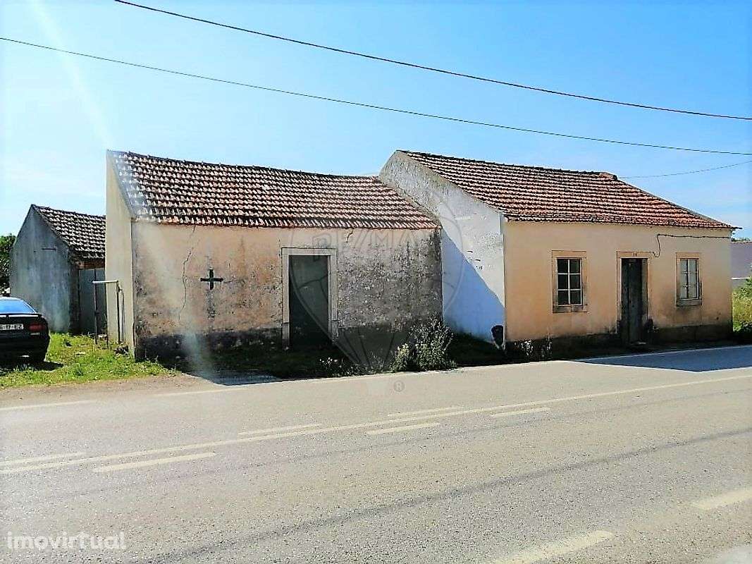 Moradia T2 para venda - Grande imagem: 2/16