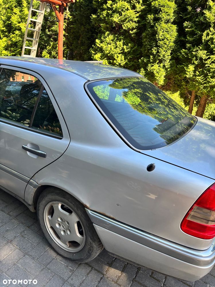 Mercedes-Benz Klasa C - 2