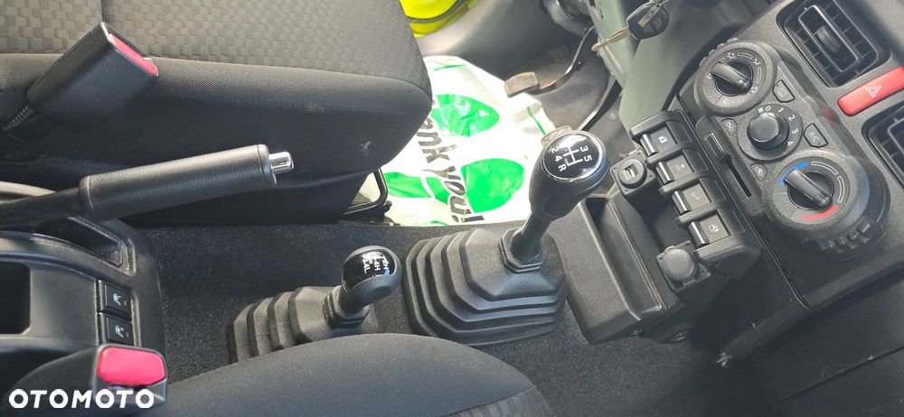 Suzuki Jimny 1.5 ALLGRIP Comfort - 25