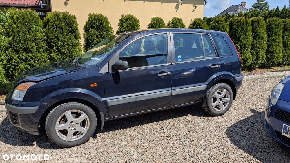 Ford Fusion 1.4 Ambiente - 3