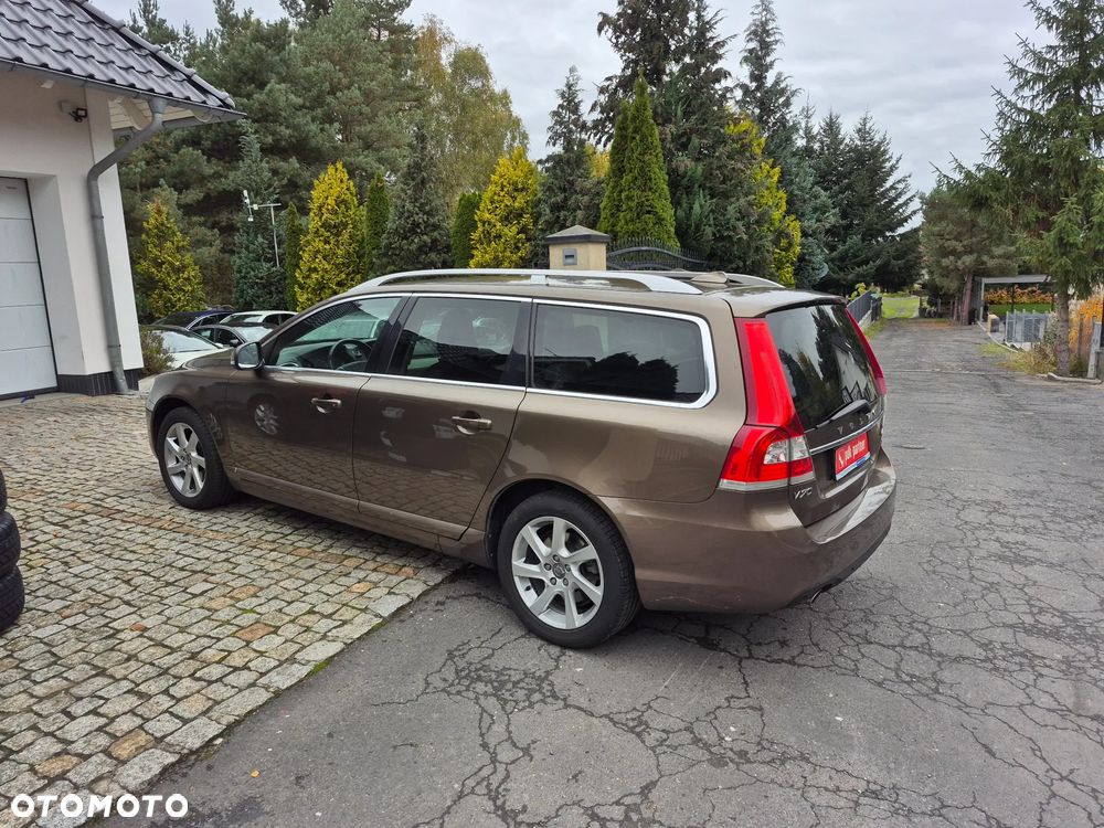Volvo V70 D4 Geartronic Momentum - 16