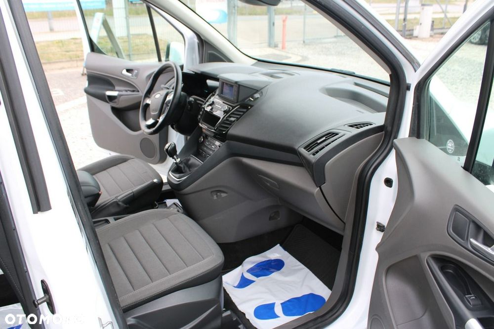 Ford Tourneo Connect - 31
