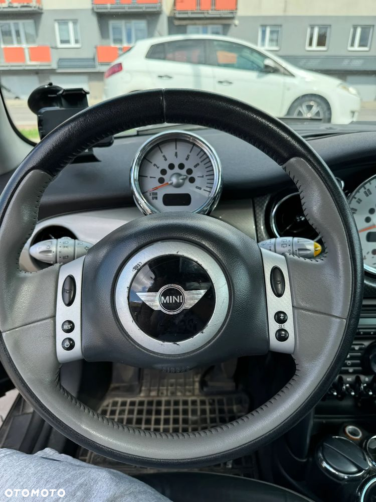 MINI Cooper Standard - 15