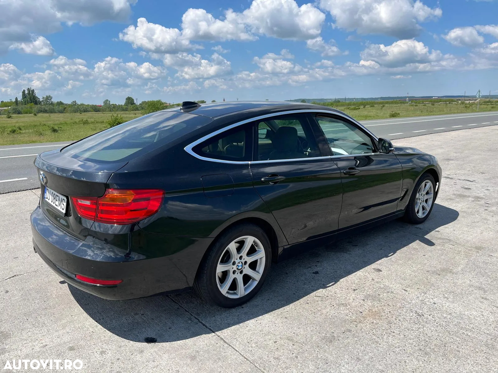 BMW Seria 3 318d GT - 3