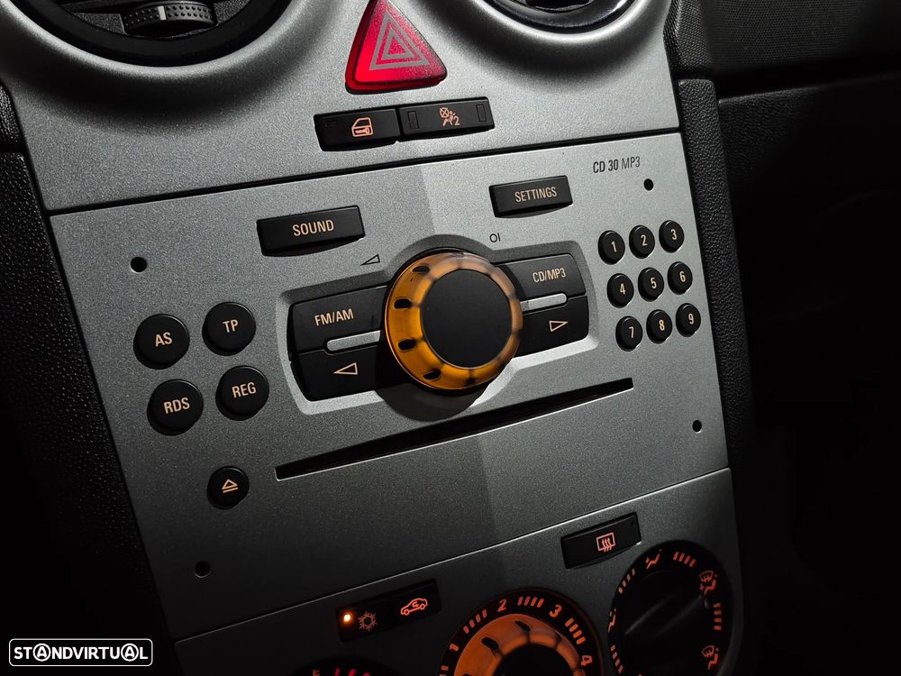 Opel Corsa 1.2 Cosmo - 16