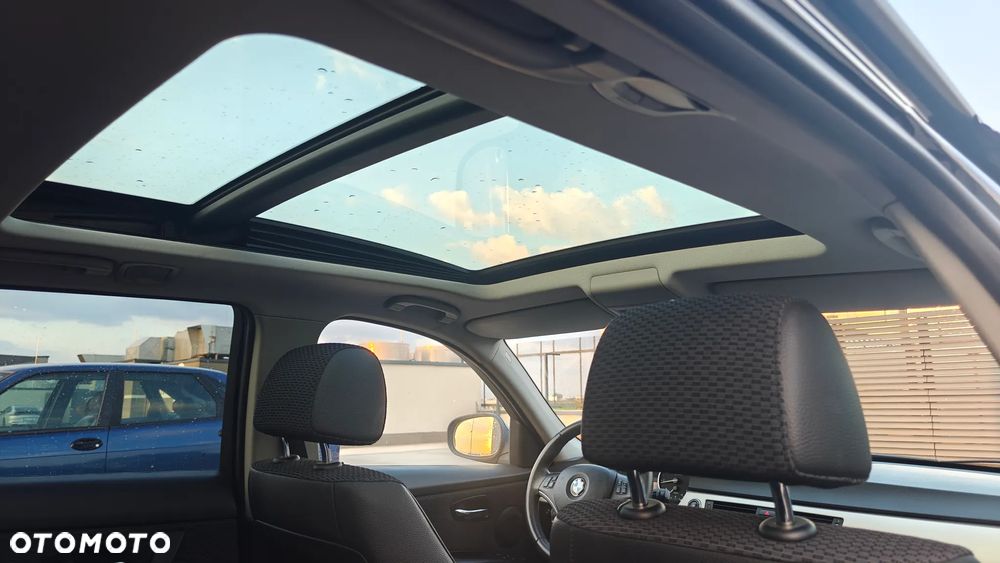 BMW Seria 3 318i Edition Sport - 26