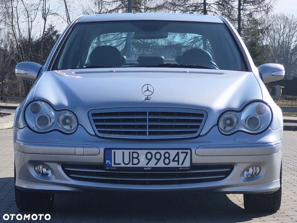 Mercedes-Benz Klasa C 180 Kompressor Automatik Elegance Sport Edition - 2