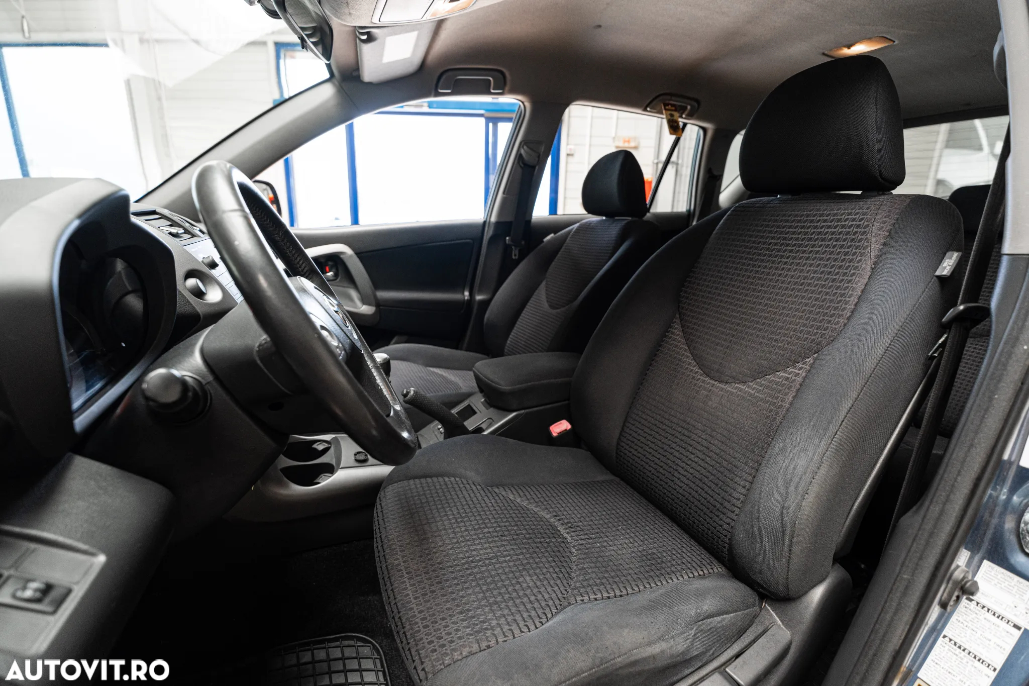 Toyota RAV4 - 7