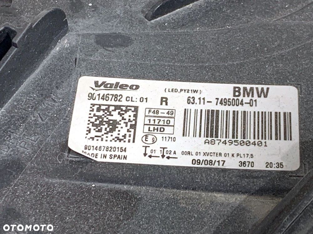 REFLEKTOR PRAWY PRZÓD  BMW X1 (F48) 2014 - 2022 sDrive 18 d 110 kW [150 KM] olej napędowy 2015 - - 5