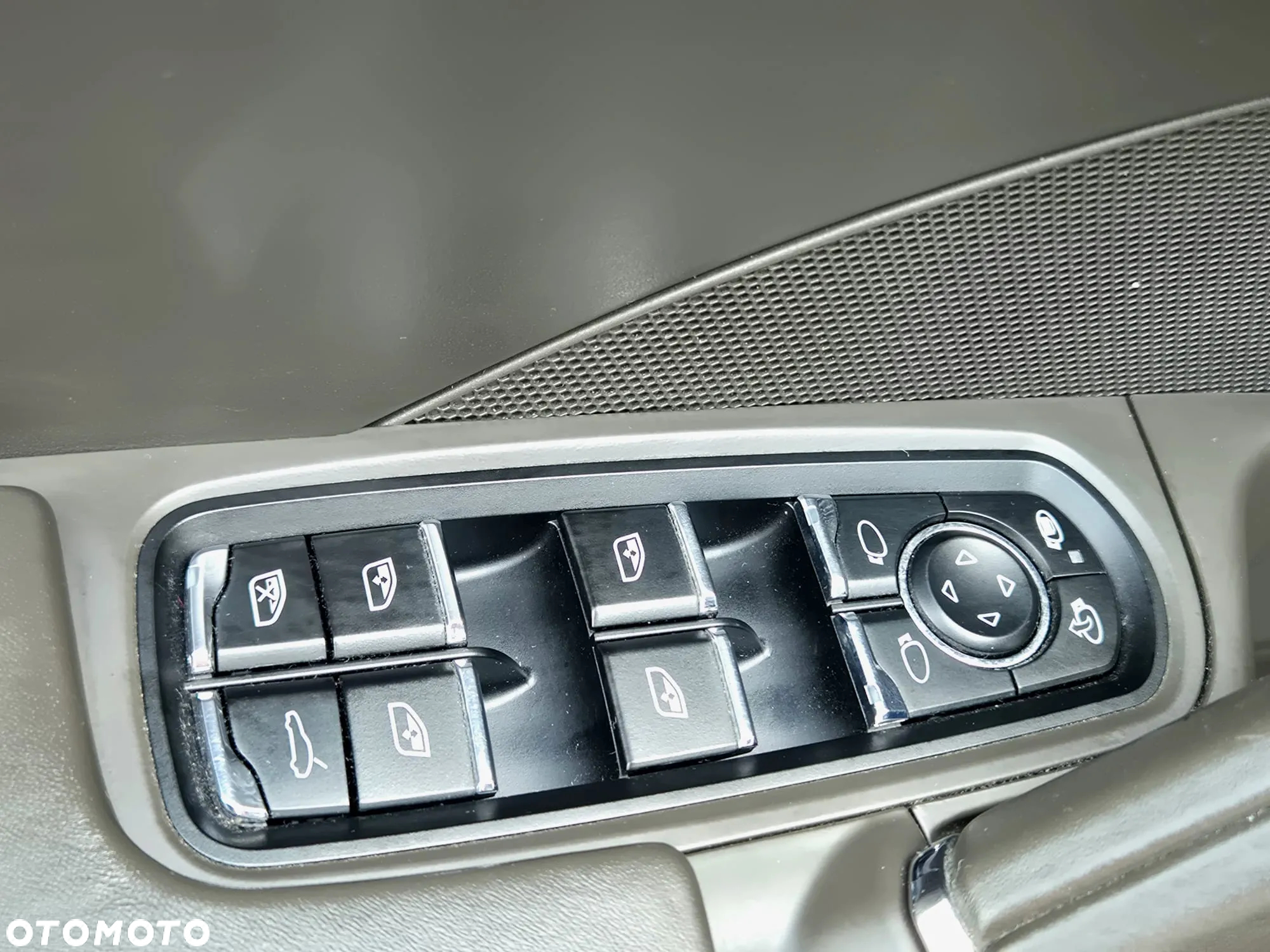 Porsche Cayenne Turbo - 20