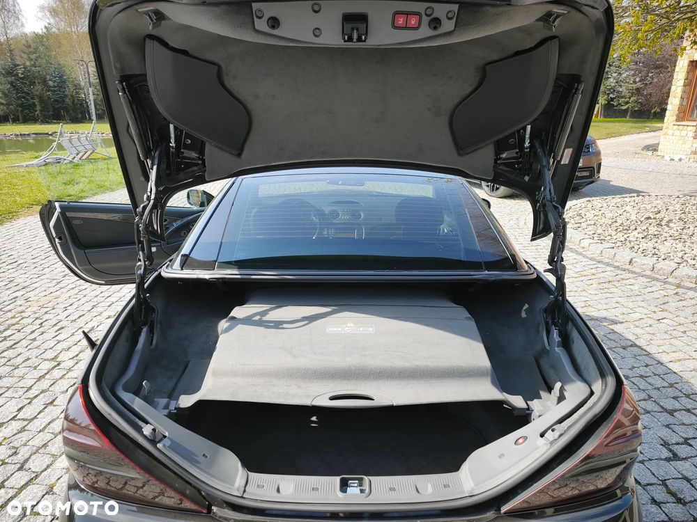 Mercedes-Benz SL 63 AMG SPEEDSHIFT MCT - 29
