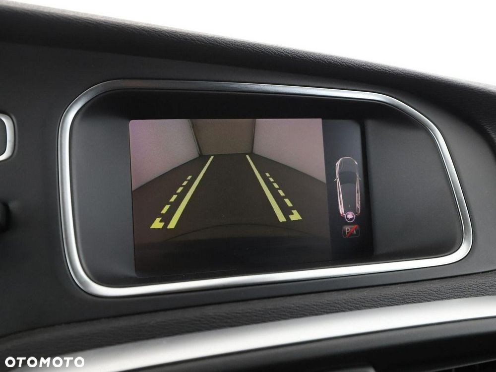 Volvo V40 T3 Geartronic Momentum - 26