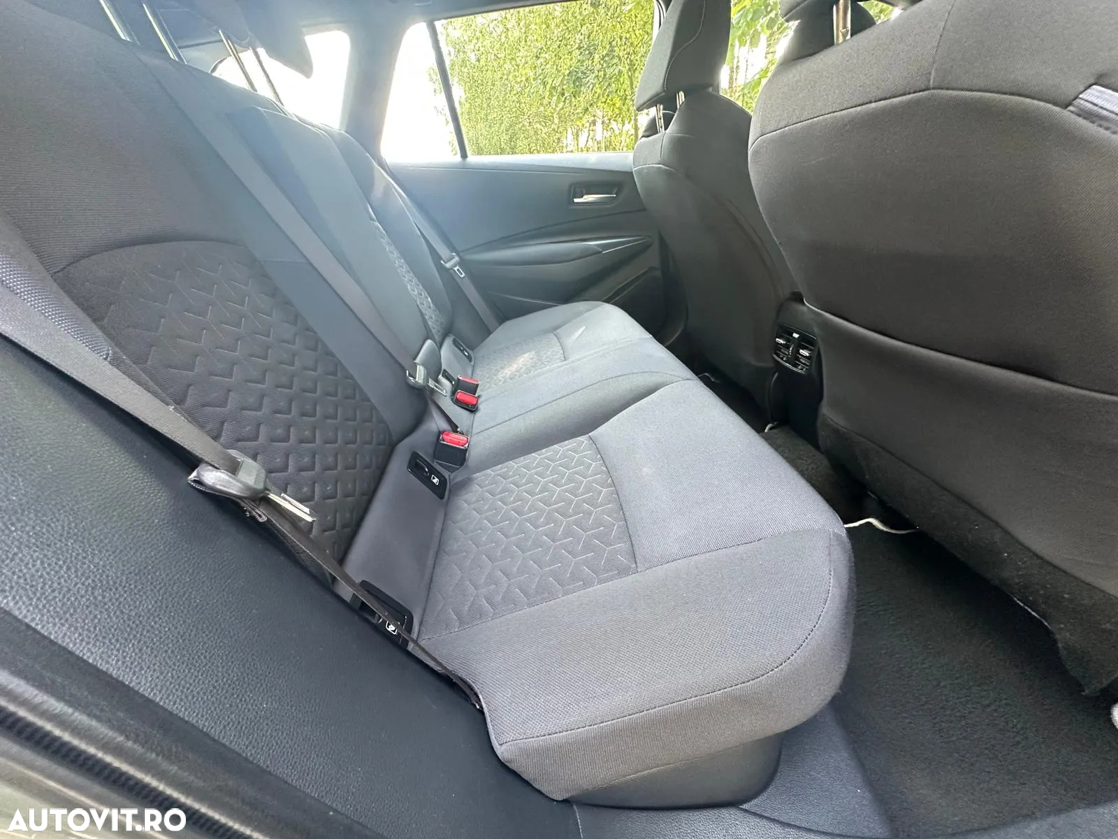 Toyota Corolla - 16