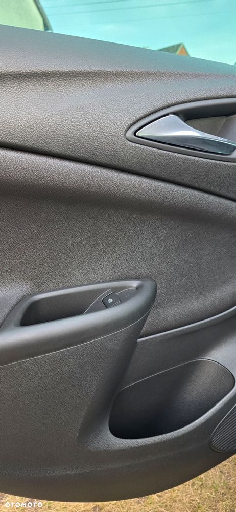 Opel Astra 1.6 Turbo Start/Stop Dynamic - 20