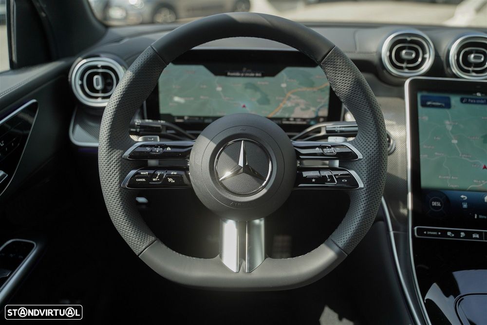Mercedes-Benz GLC 300 e Coupe 4Matic - 21