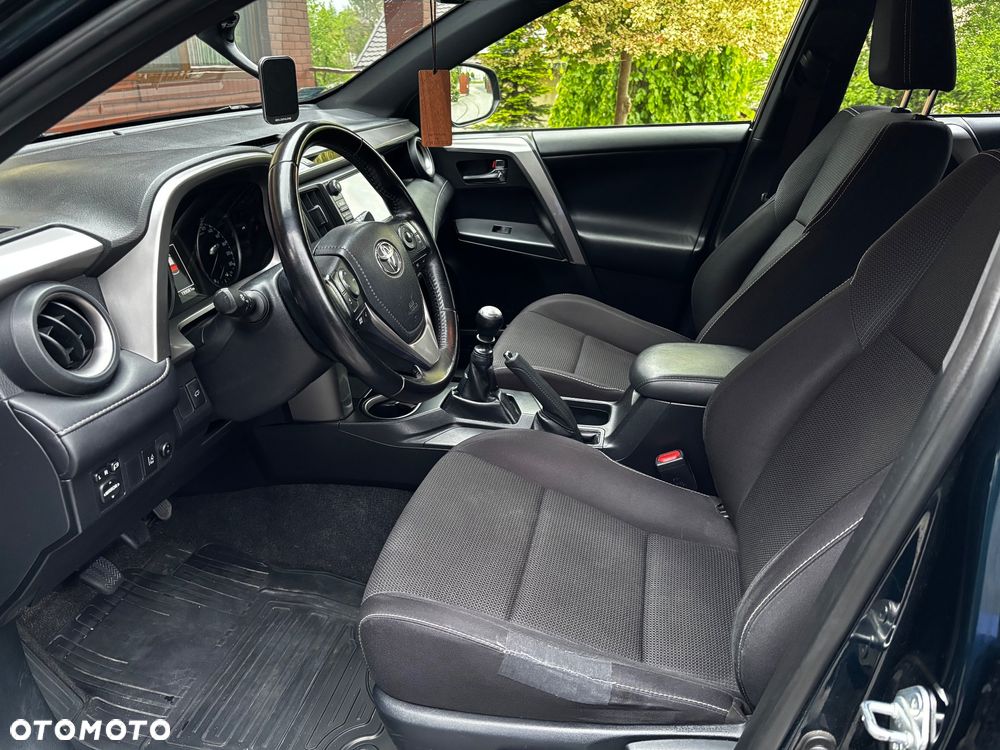 Toyota RAV4 2.0 D-4D Premium 4x2 - 14
