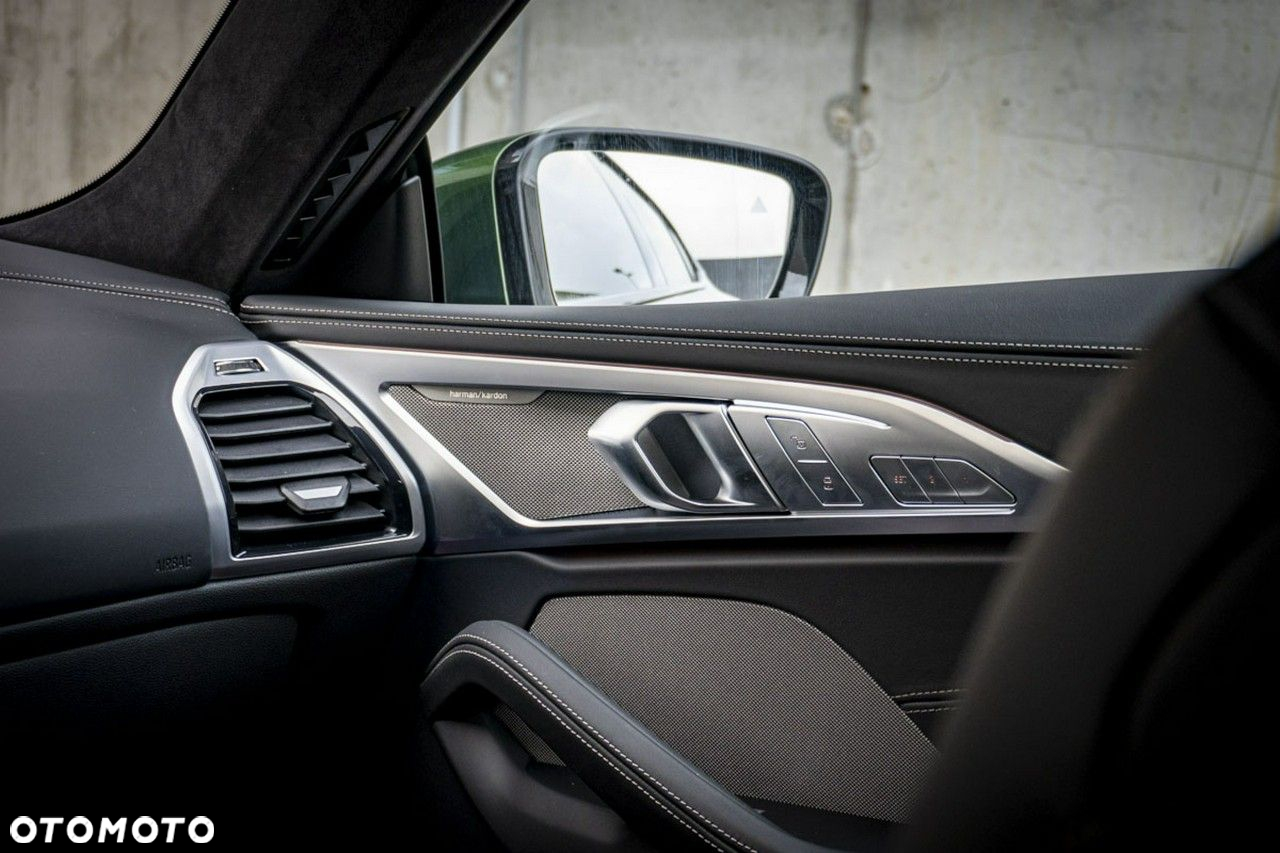 BMW Seria 8 - 24
