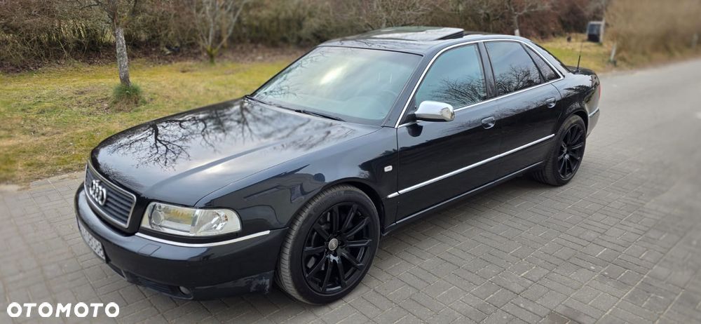 Audi A8 - 7