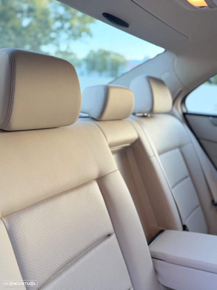 Mercedes-Benz E 250 CDi Executive BlueEfficiency - 12