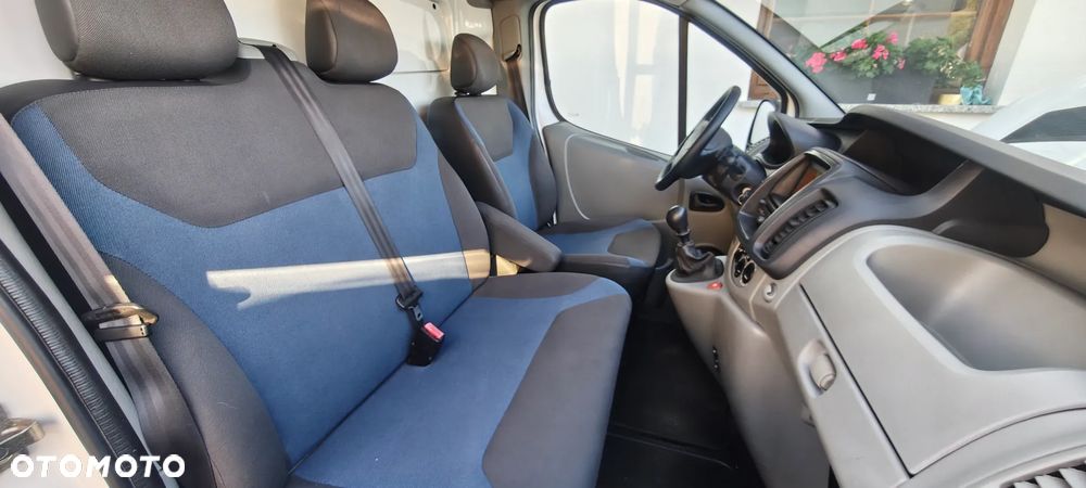 Renault TRAFIC - 11