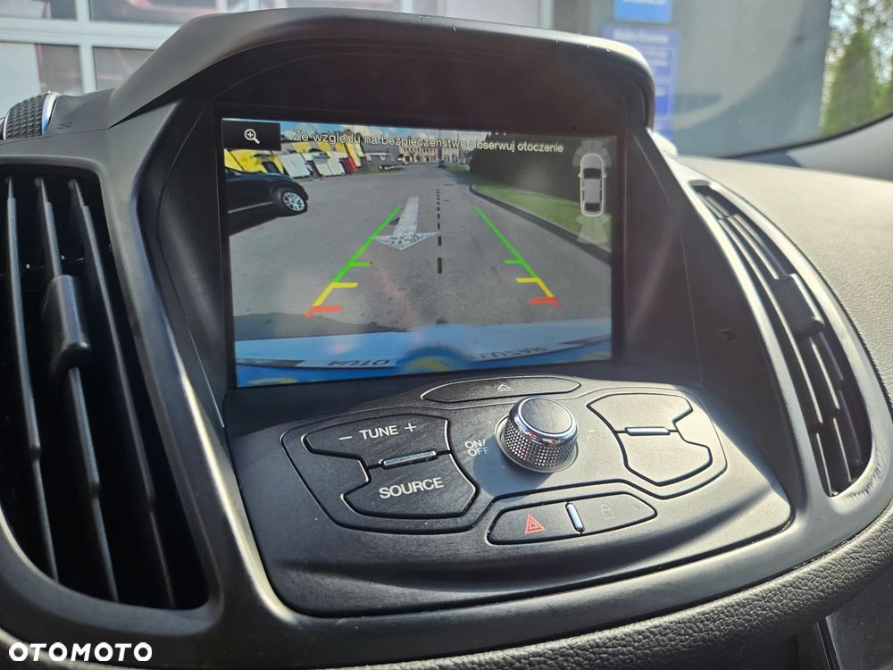 Ford Kuga 1.5 EcoBoost 2x4 Titanium - 15