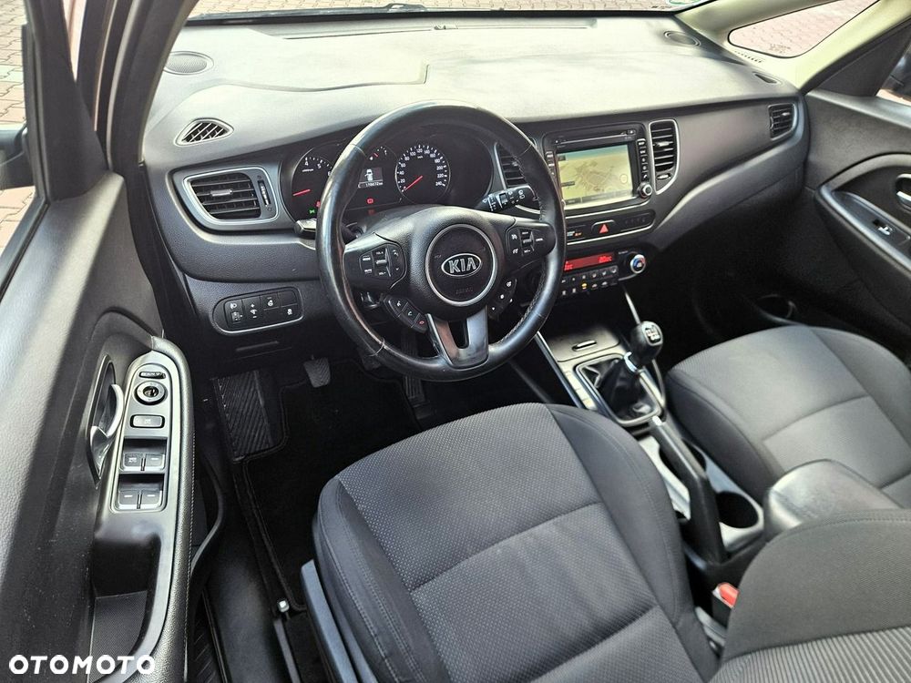 Kia Carens 1.6 GDI Dream-Team Edition - 9