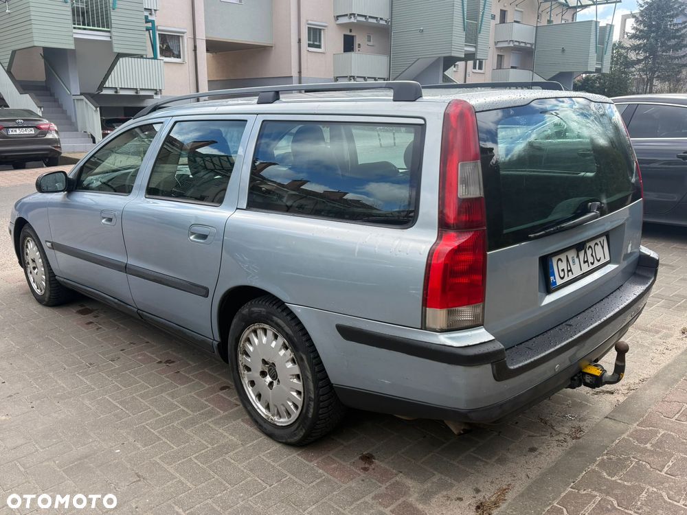 Volvo V70 2.4 T - 4