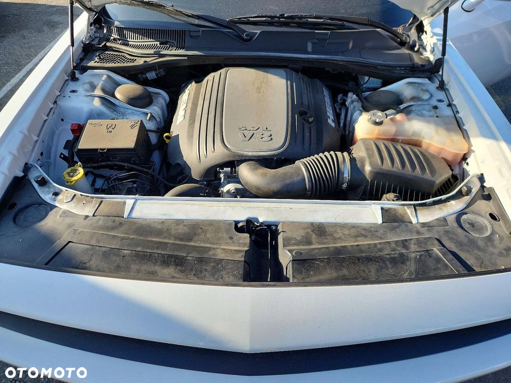 Dodge Challenger 5.7 R/T - 12