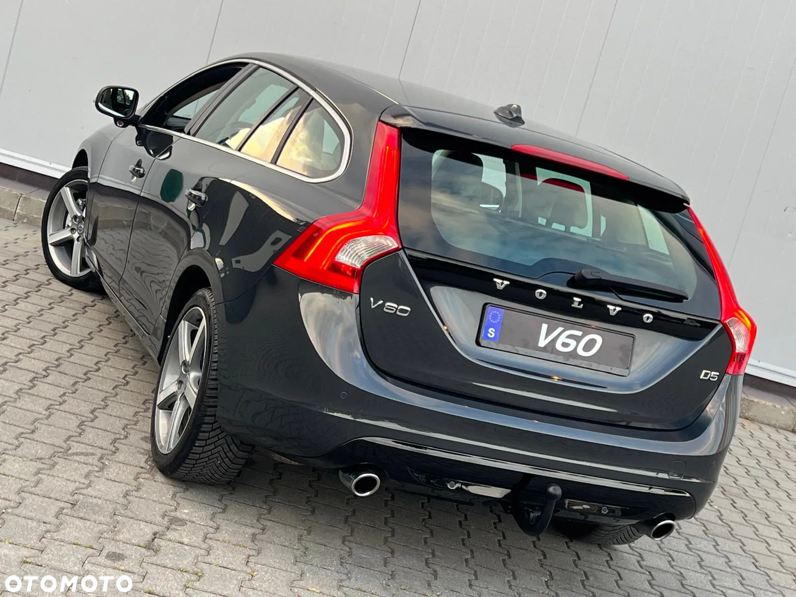 Volvo V60 D5 Summum - 6