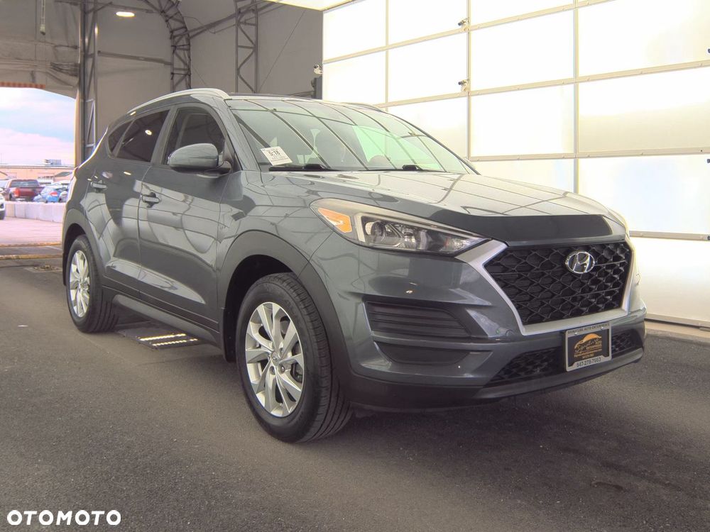 Hyundai Tucson - 2