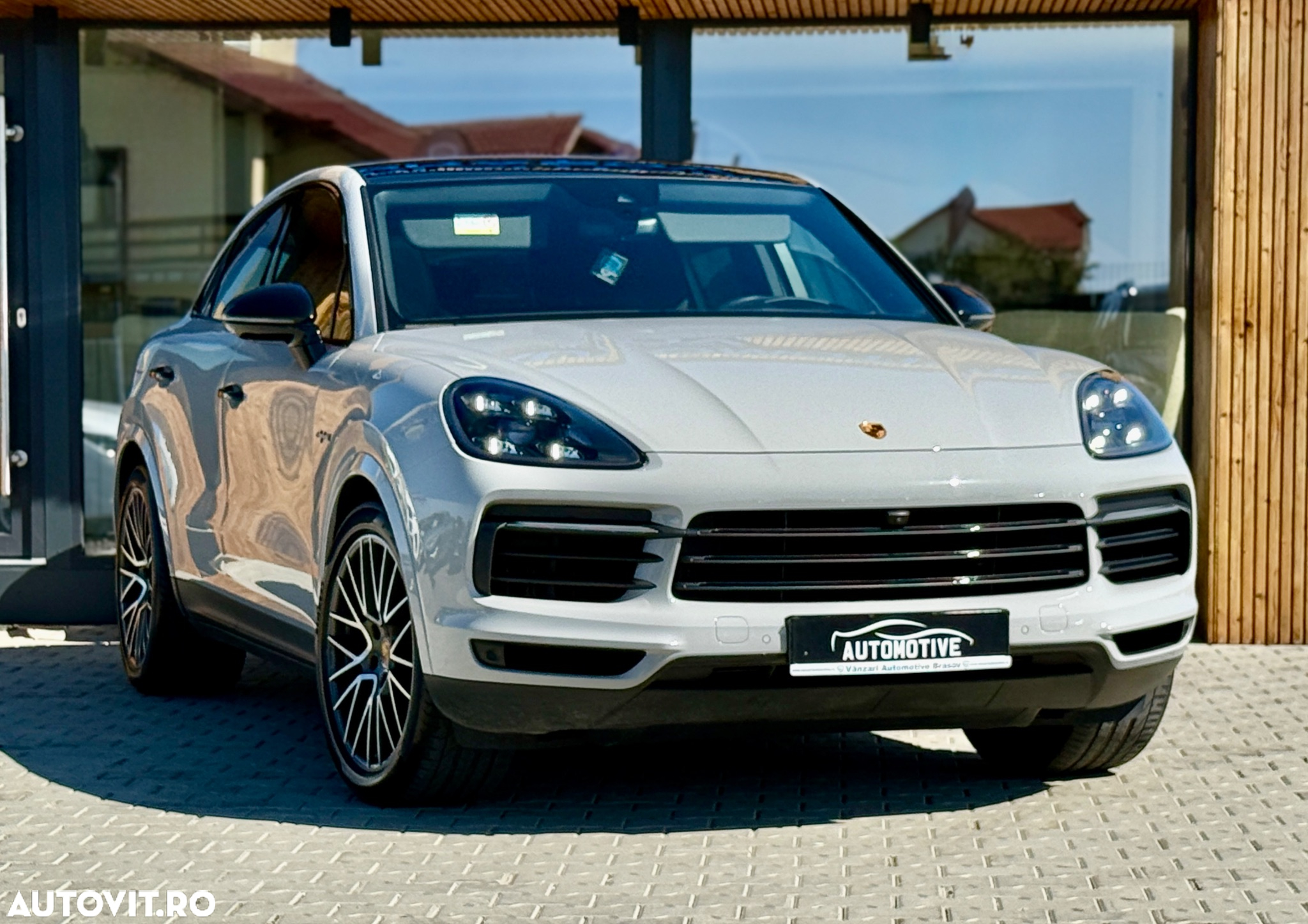 Porsche Cayenne Coupe E-Hybrid Tiptronic S Platinum Edition - 2
