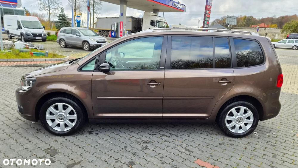Volkswagen Touran - 4