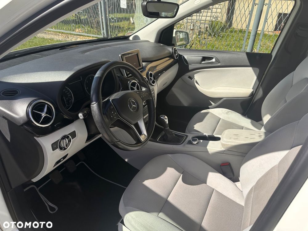 Mercedes-Benz Klasa B 180 CDI BlueEFFICIENCY Edition - 10