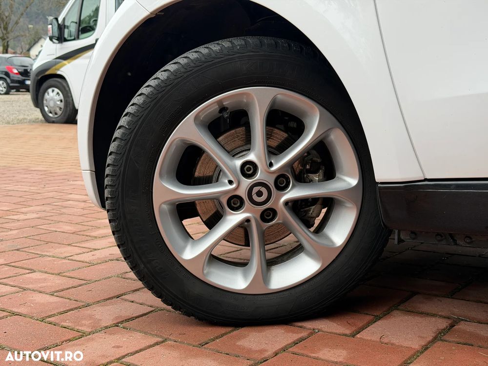 Smart Fortwo EQ - 12