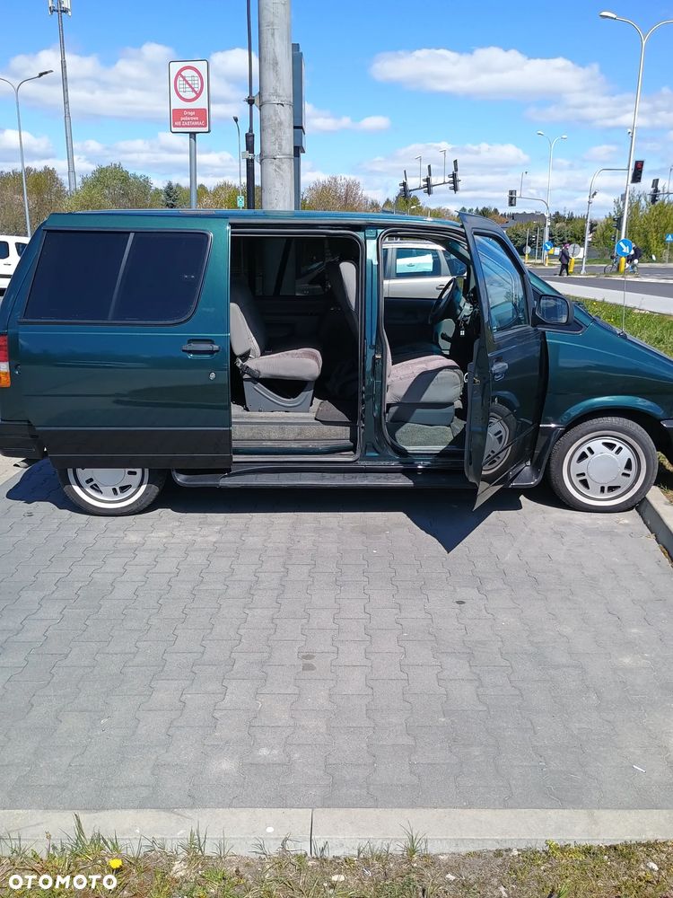 Ford Aerostar - 3