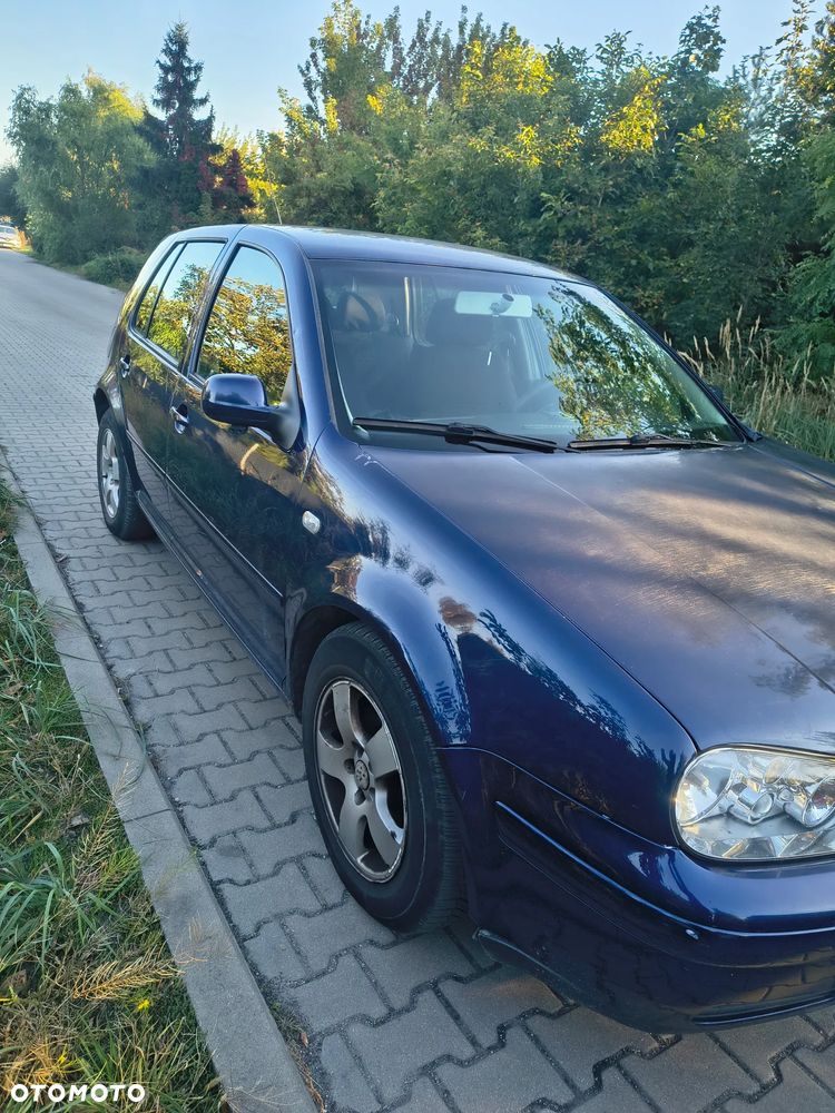 Volkswagen Golf - 3