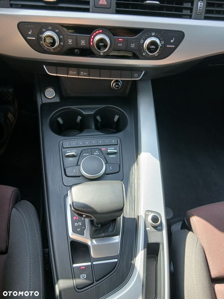 Audi A4 Avant 2.0 TDI S tronic - 17