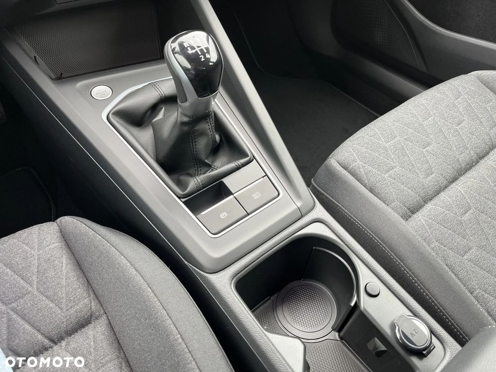 Volkswagen Golf - 15
