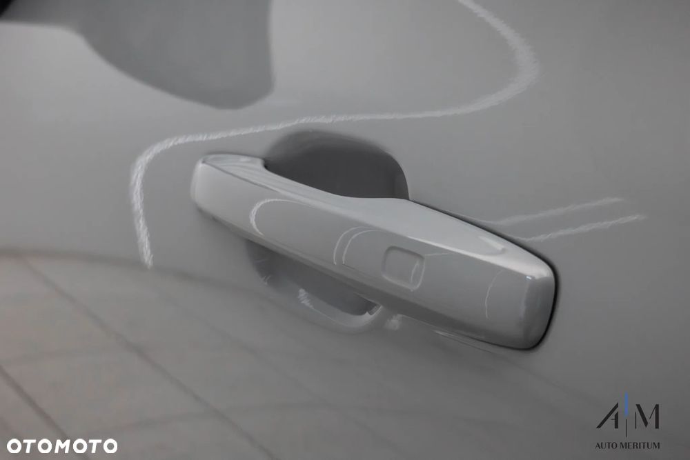 Volvo XC 60 B4 D AWD Ultimate Dark - 12