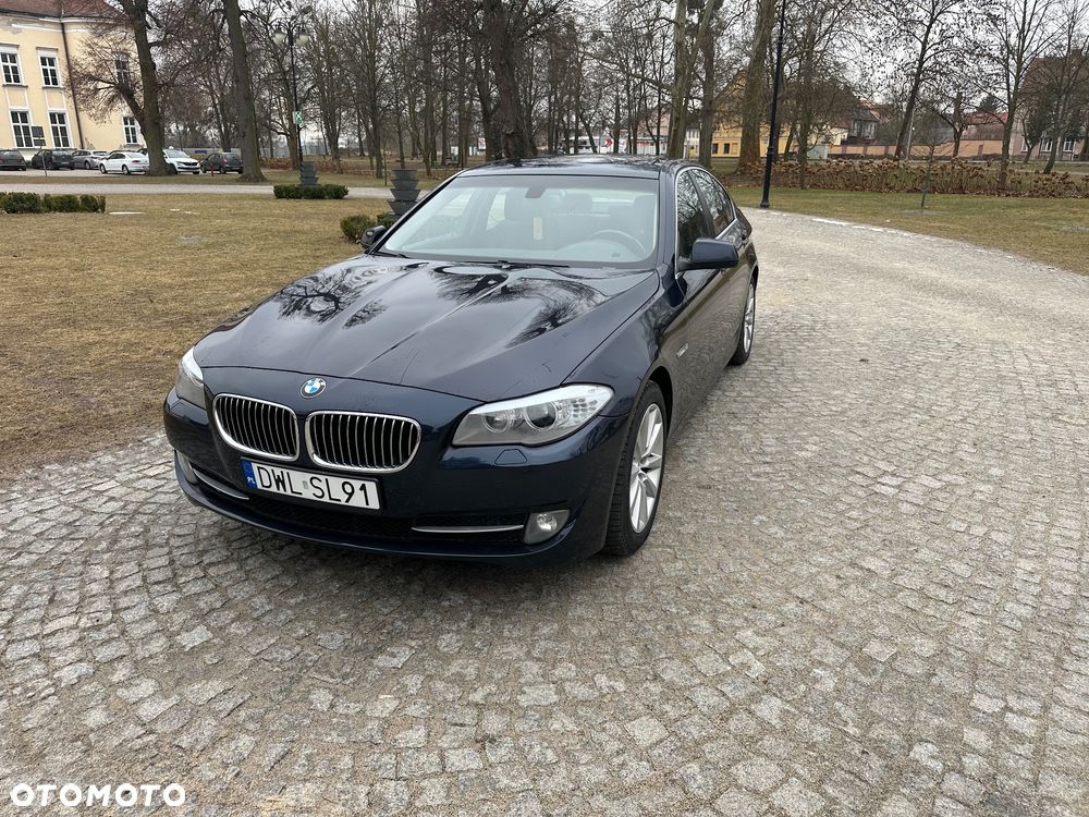 BMW Seria 5 528i xDrive Sport-Aut - 1