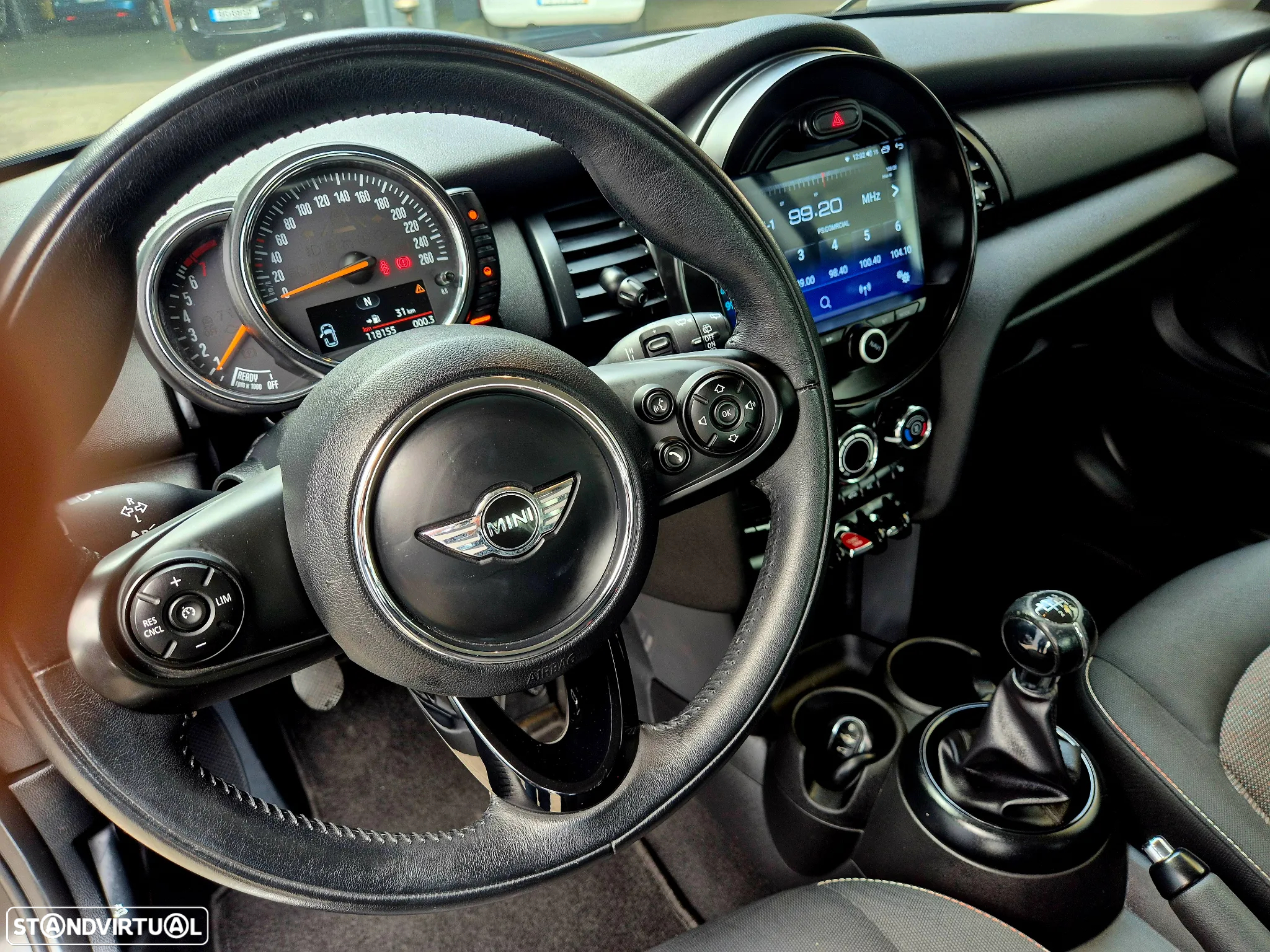 MINI 3 Portas One - 39