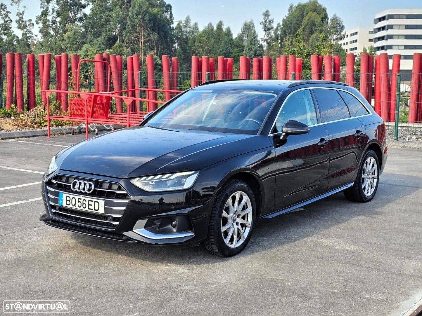 Audi A4 Avant 30 TDI S tronic - 1