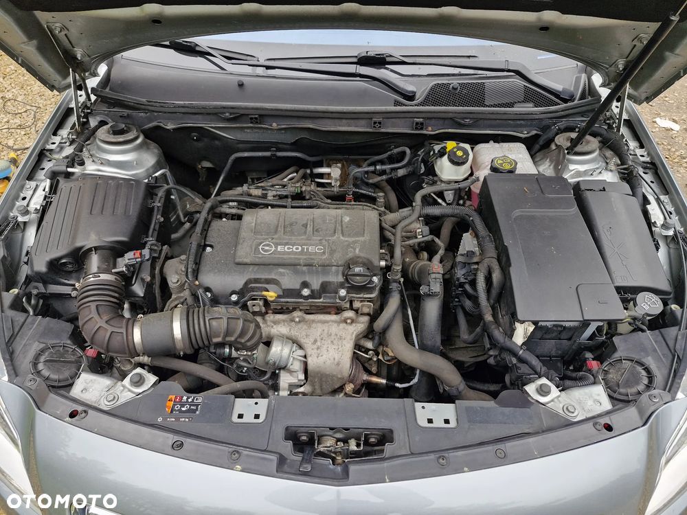 Opel Insignia 1.4 T Cosmo S&S - 21