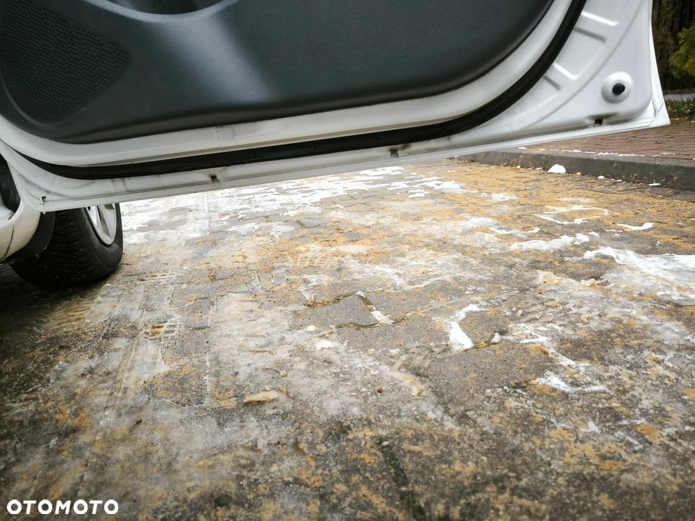 Kia Rio 1.1 CRDI Attract - 28