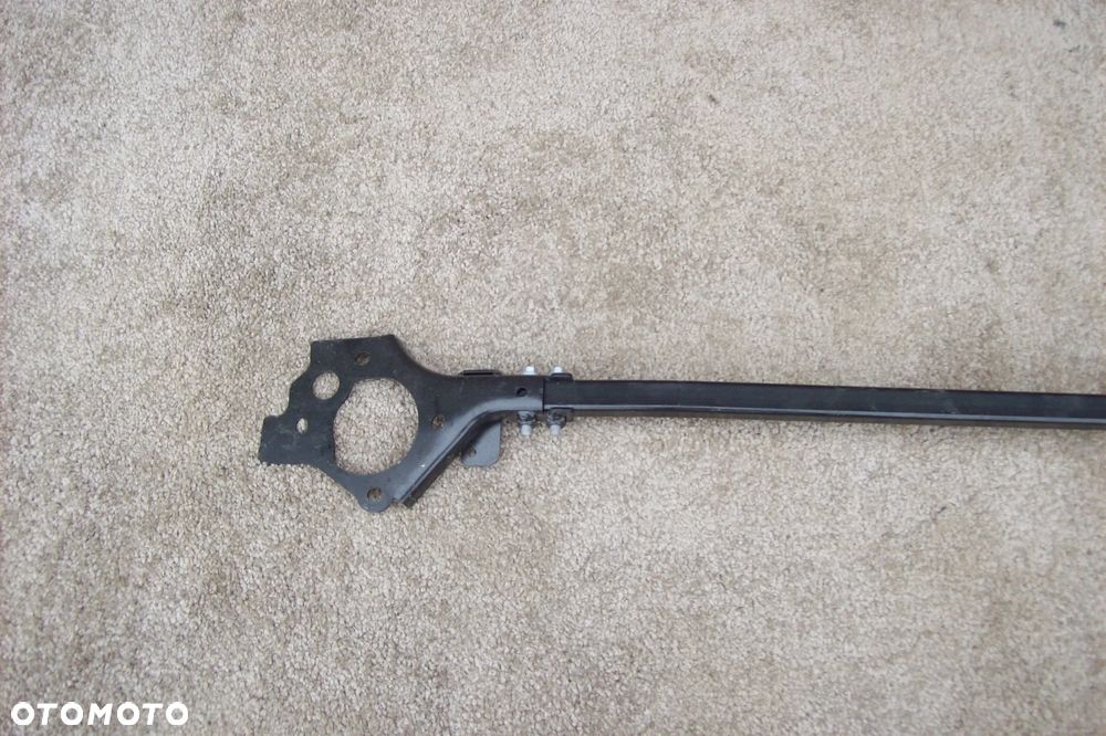 ROZPÓRKA KIELICHÓW PRZEDNICH JAGUAR XK-XKR X150 ROK 06/16 - 2