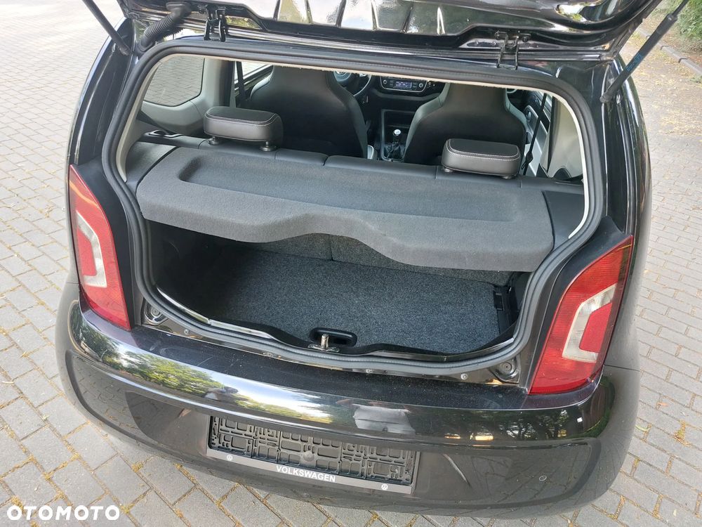 Volkswagen up! black - 11