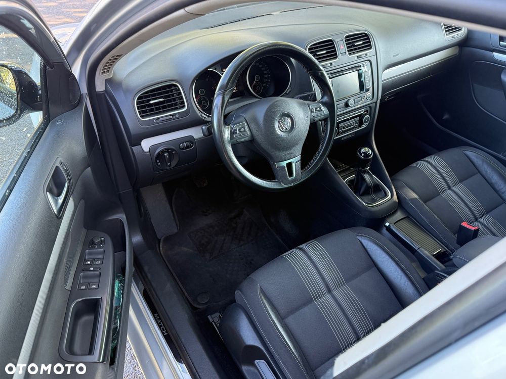 Volkswagen Golf Variant - 10