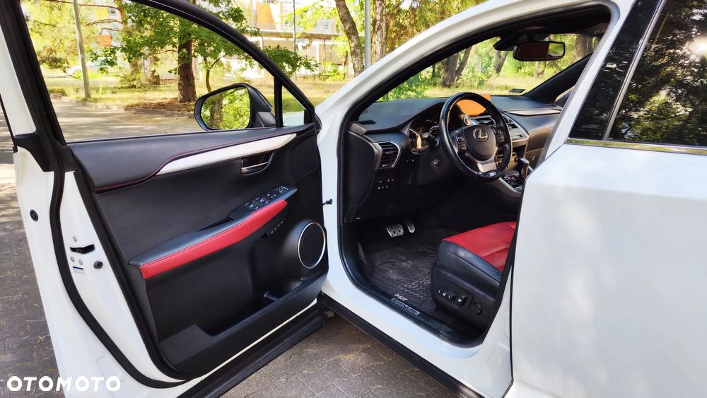 Lexus NX 300 AWD F SPORT - 8